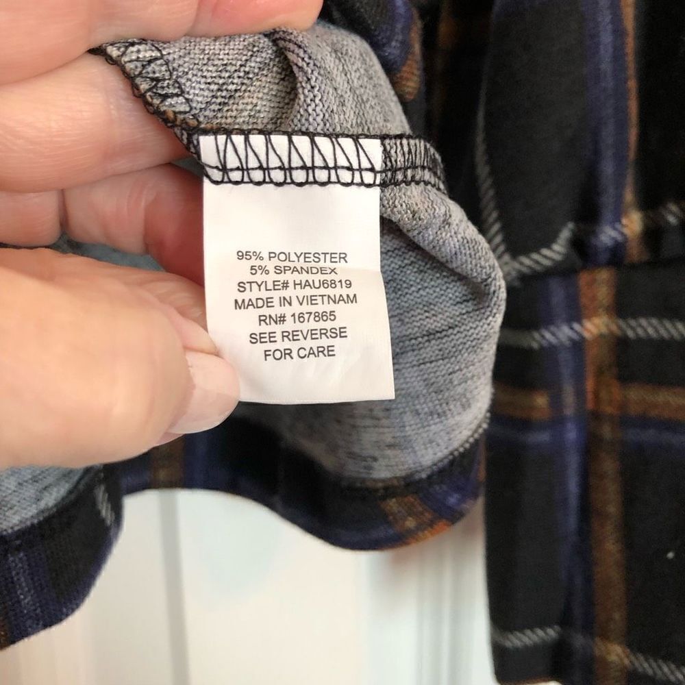 NY COLLECTION - NWT - L Sz 1X Long-Sleeve, Plaid, Cris-Cross Top w/Button Cuffs - Picture 12 of 15
